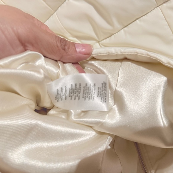 Calvin Klein Ivory Quilted Puffer Vest with Gold Zippers - Picture 6 of 7